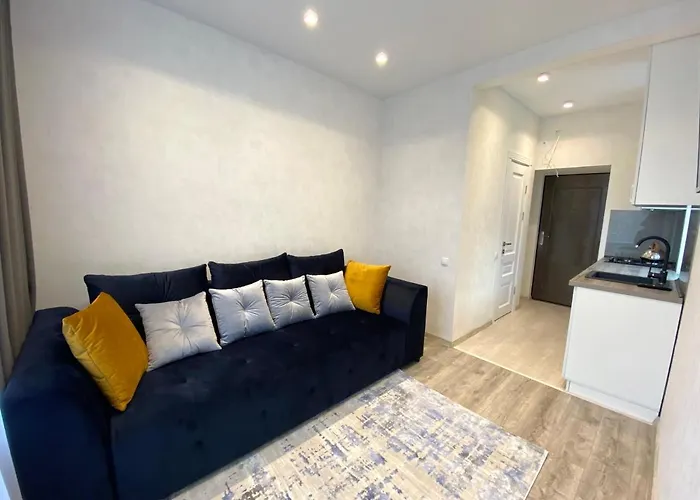 Deribasovskaya Center *